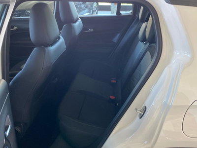 Jeep Avenger 1.2 turbo e-hybrid mhev Altitude fwd 110cv edct6 (19)