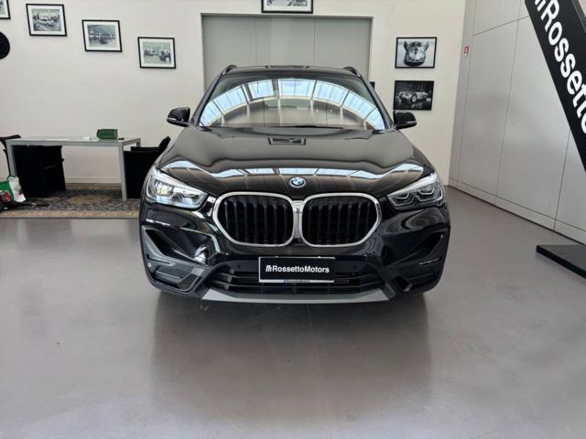 BMW X1 xDrive25e Business Advantage (2)