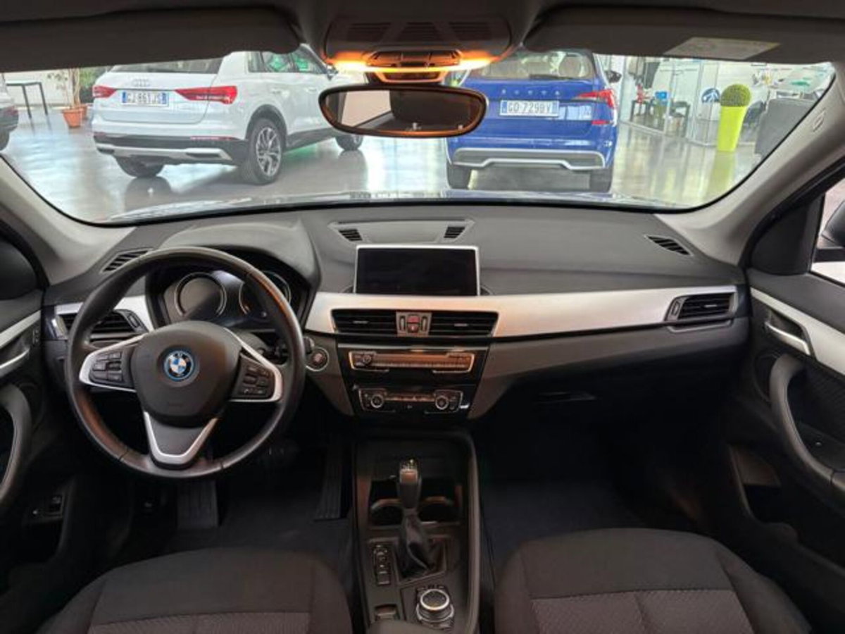 BMW X1 xDrive25e Business Advantage (9)