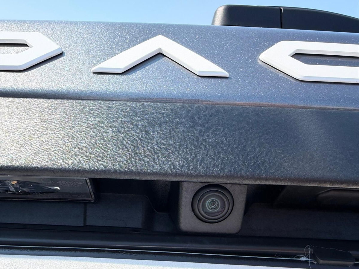 Dacia Duster 1.6 hybrid Journey 140cv (13)
