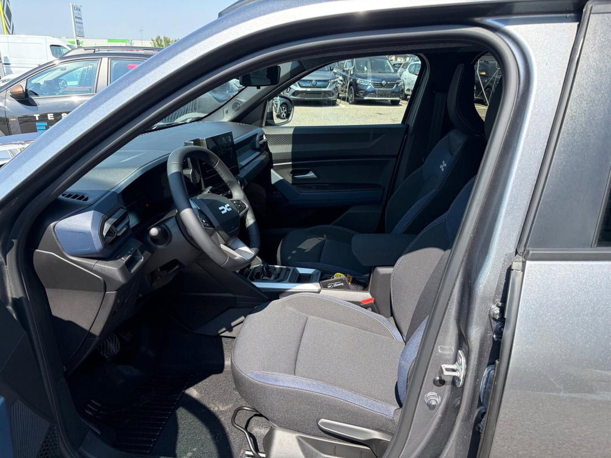 Dacia Duster 1.6 hybrid Journey 140cv (5)