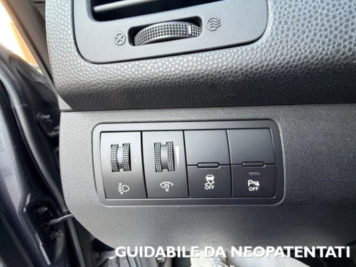 Kia Venga 1.4 CVVT Cool (10)