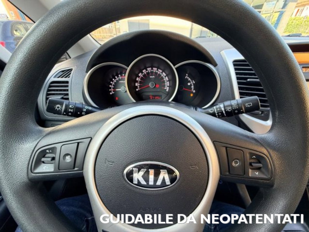 Kia Venga 1.4 CVVT Cool (11)