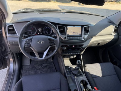 Hyundai Tucson 1.7 CRDi XPossible (13)