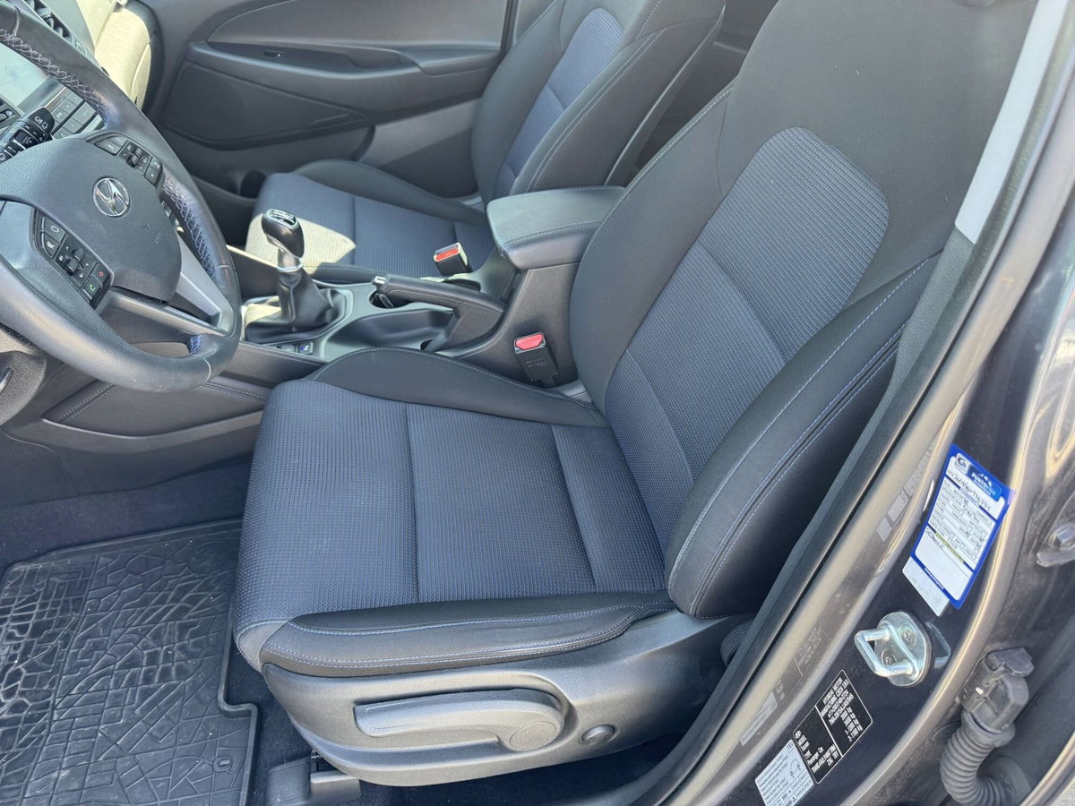 Hyundai Tucson 1.7 CRDi XPossible (9)