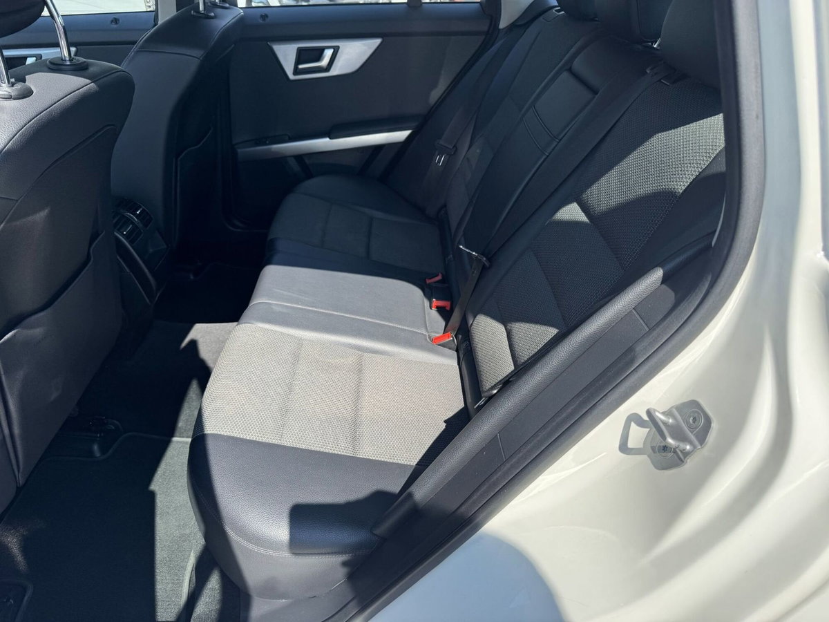 Mercedes-Benz GLK 200 CDI Sport (12)