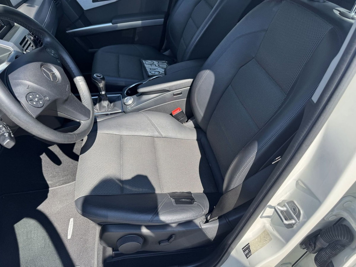 Mercedes-Benz GLK 200 CDI Sport (9)
