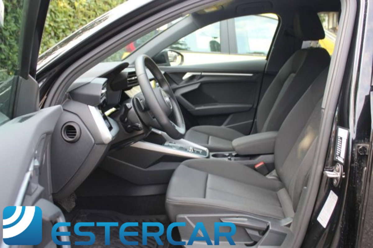 Audi A3 Sportback 30 TDI S tronic Business Advanced (4)