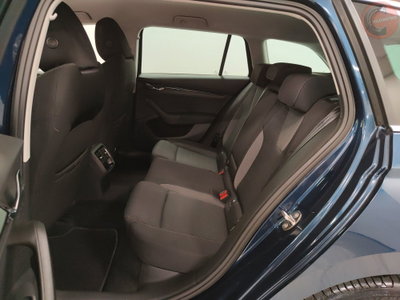Skoda Octavia Station Wagon 1.0 e-TEC DSG Wagon Ambition (6)
