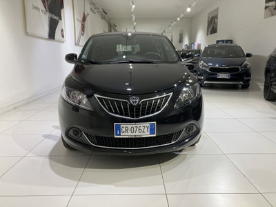 Lancia Ypsilon 1.0 FireFly 5 porte S&S Hybrid Gold Plus (2)