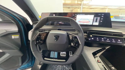 Peugeot 3008 1.2 hybrid GT 145cv e-dcs6 (10)