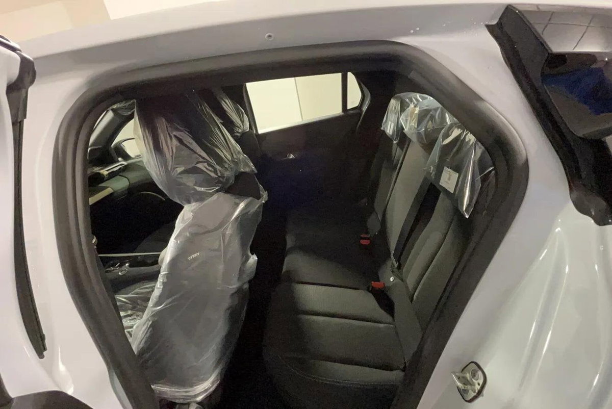 Lancia Ypsilon 1.2 mhev 110cv e-dct (13)