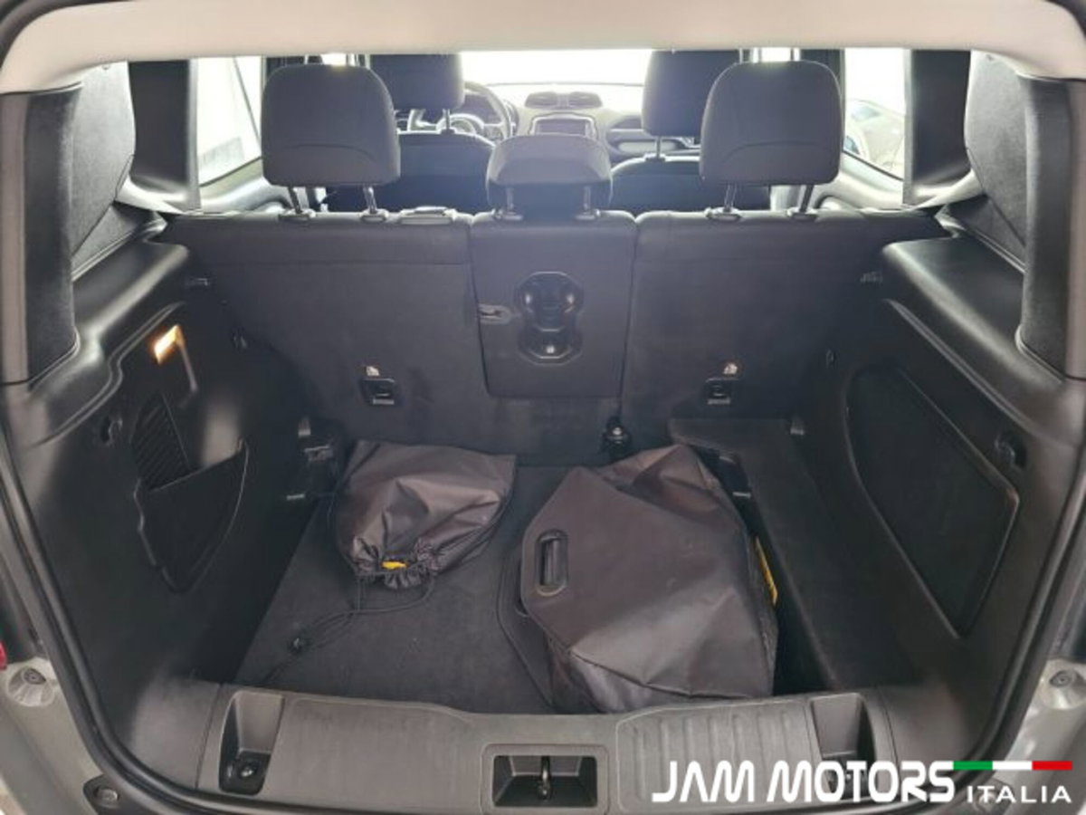 Jeep Renegade 1.3 T4 240CV PHEV 4xe AT6 S (9)