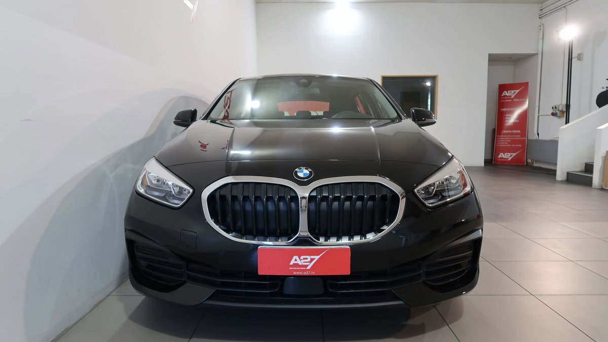 BMW Serie 1 5p. 116d 5p. Advantage (8)