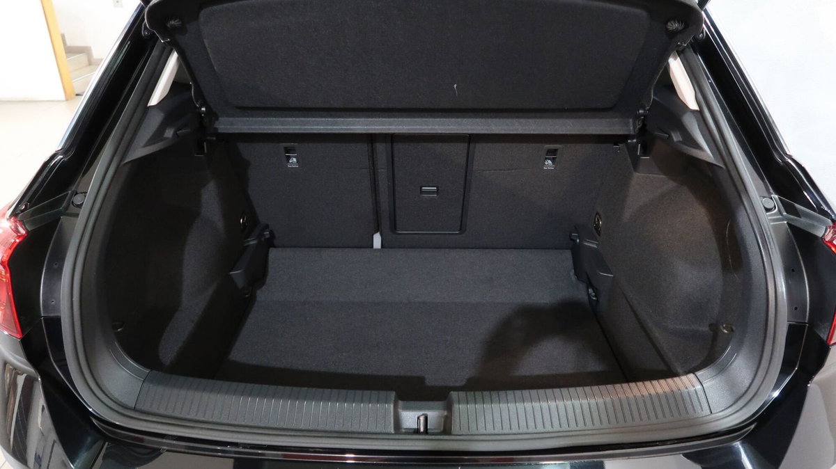 Volkswagen T-Roc 2.0 tdi Style 115cv (12)
