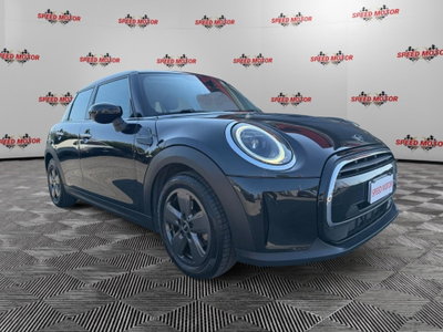 MINI Mini 1.5 Cooper Essential 5 porte usata