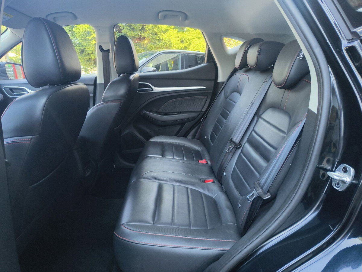 Mg ZS ZS 1.5 Luxury (11)