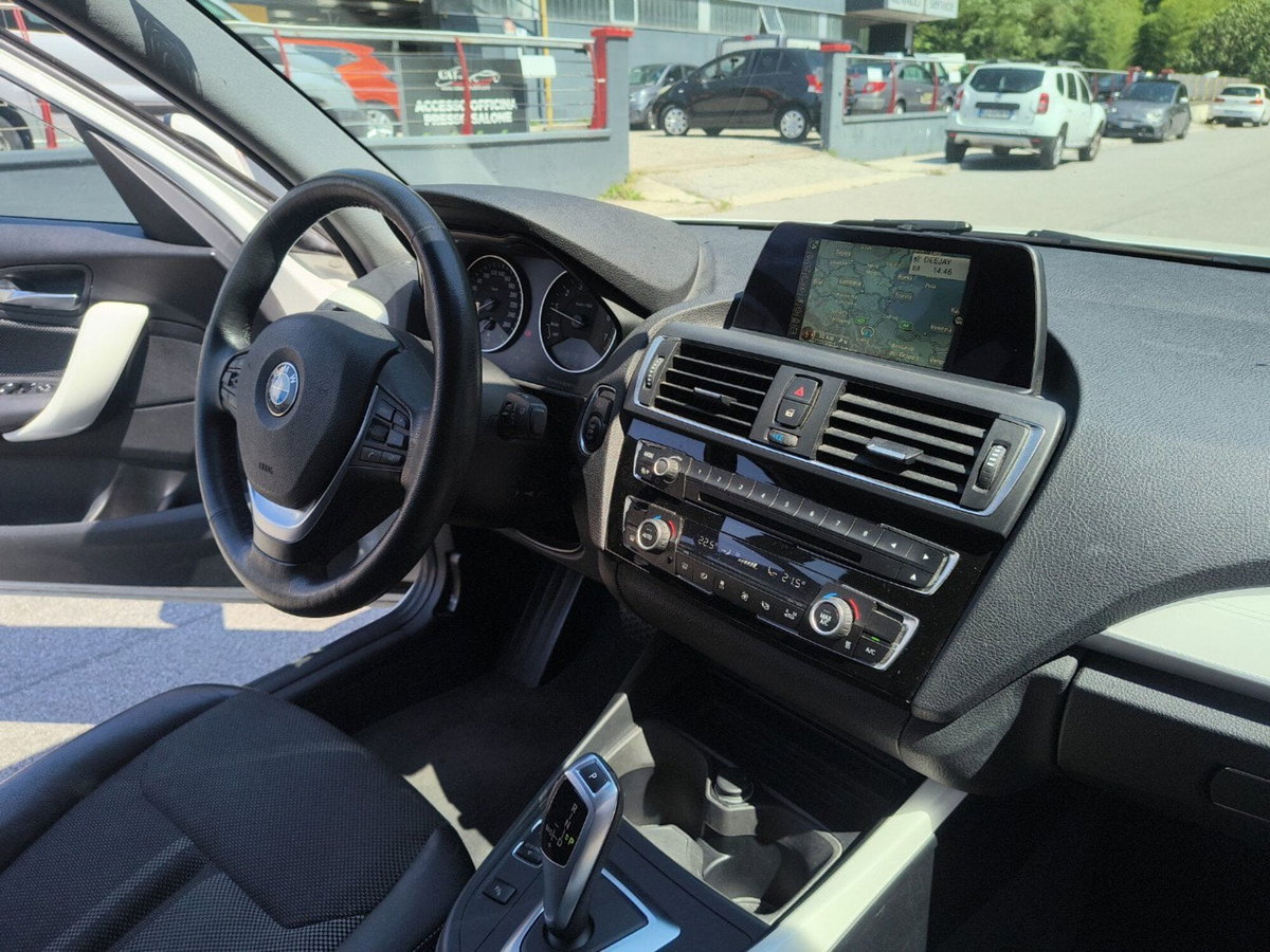 BMW Serie 1 5p. 120i 5p. Urban (11)
