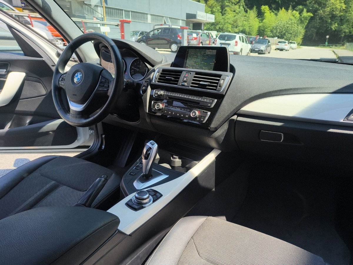 BMW Serie 1 5p. 120i 5p. Urban (12)