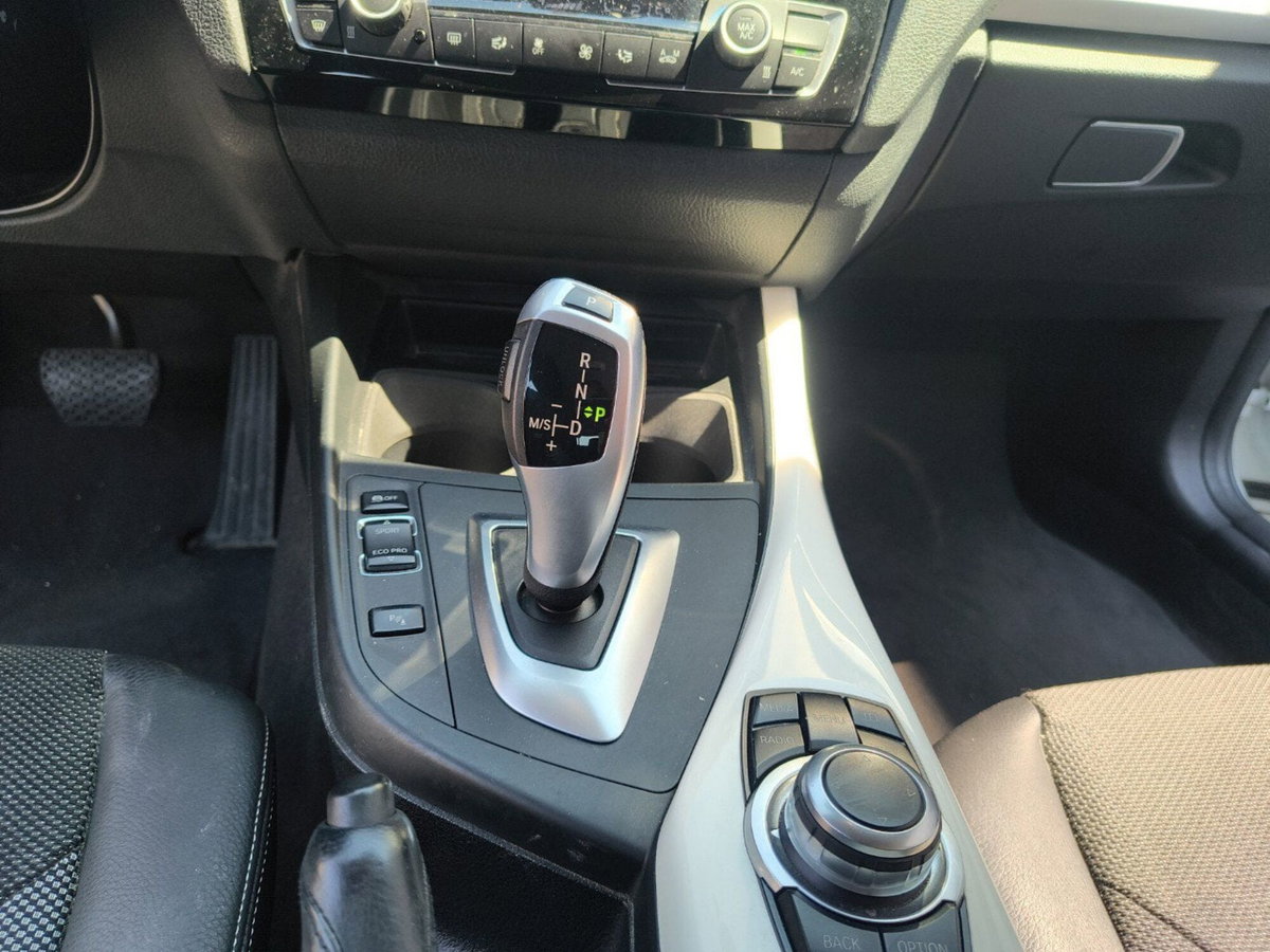 BMW Serie 1 5p. 120i 5p. Urban (14)