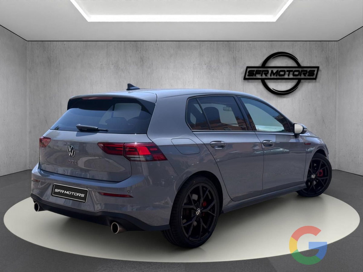 Volkswagen Golf 2.0 TSI GTI DSG (4)