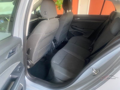 Volkswagen Golf 1.0 TSI EVO Life (11)