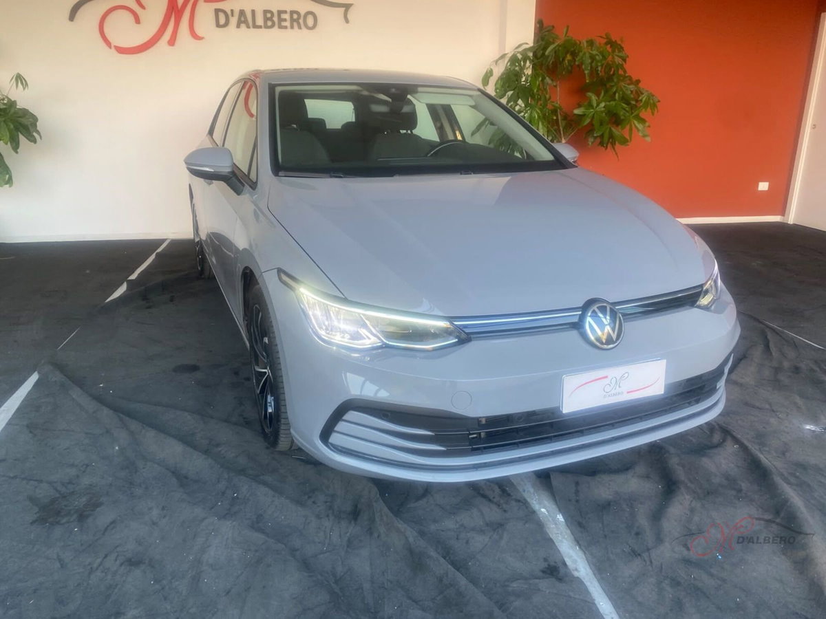 Volkswagen Golf 1.0 TSI EVO Life (2)