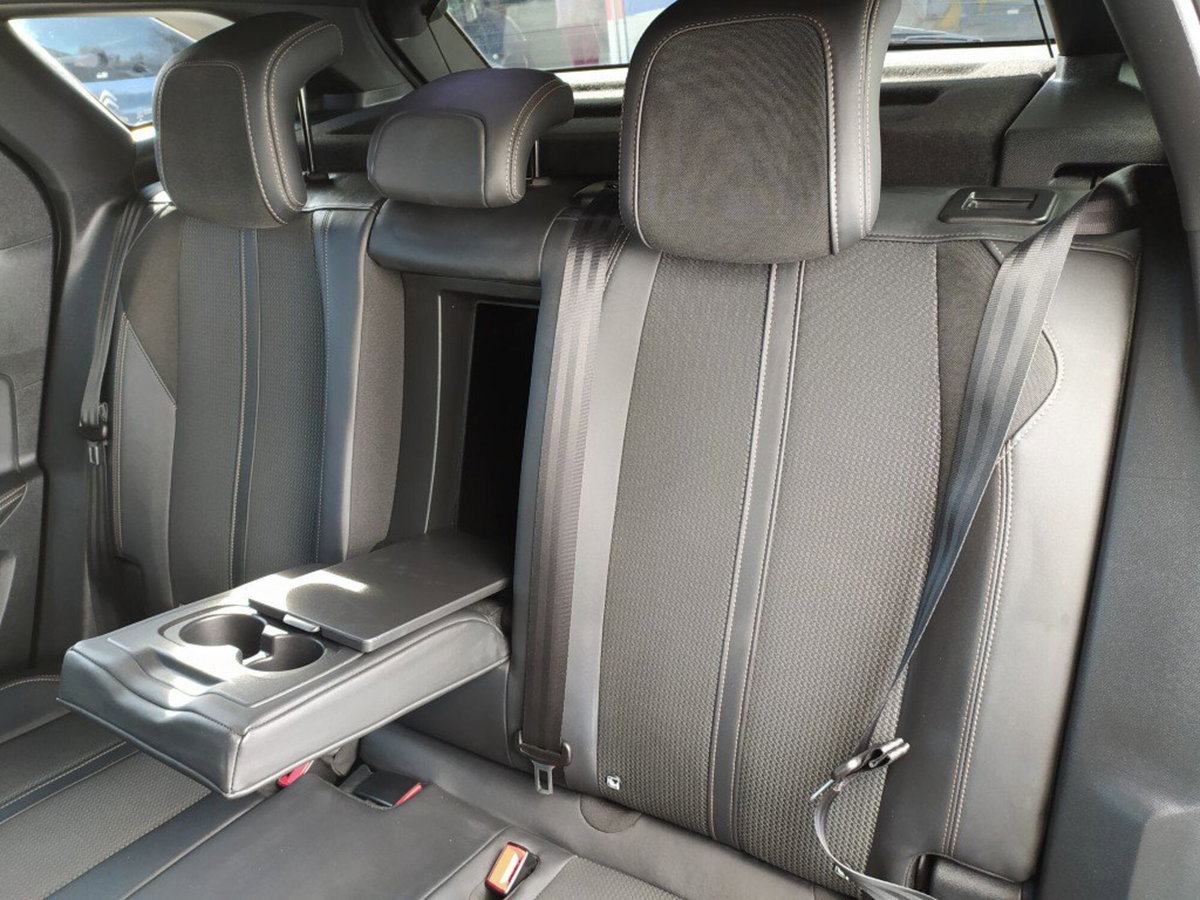 Peugeot 3008 BlueHDi 130 S&S EAT8 GT Pack (15)
