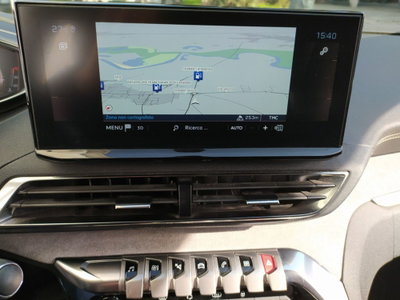 Peugeot 3008 BlueHDi 130 S&S EAT8 GT Pack (6)