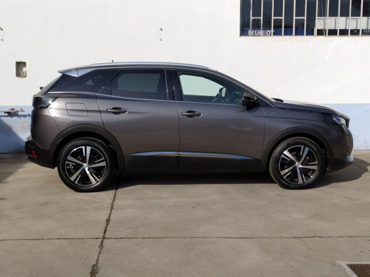 Peugeot 3008 BlueHDi 130 S&S EAT8 GT Pack (7)