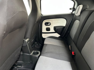 Renault Twingo 1.0 SCe Live (16)