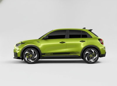 Abarth 600e 54kWh Turismo 240cv (2)
