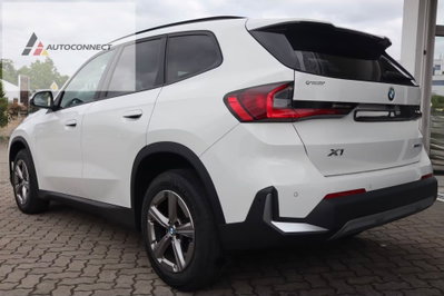 BMW X1 sDrive 18d Edition Essence (3)