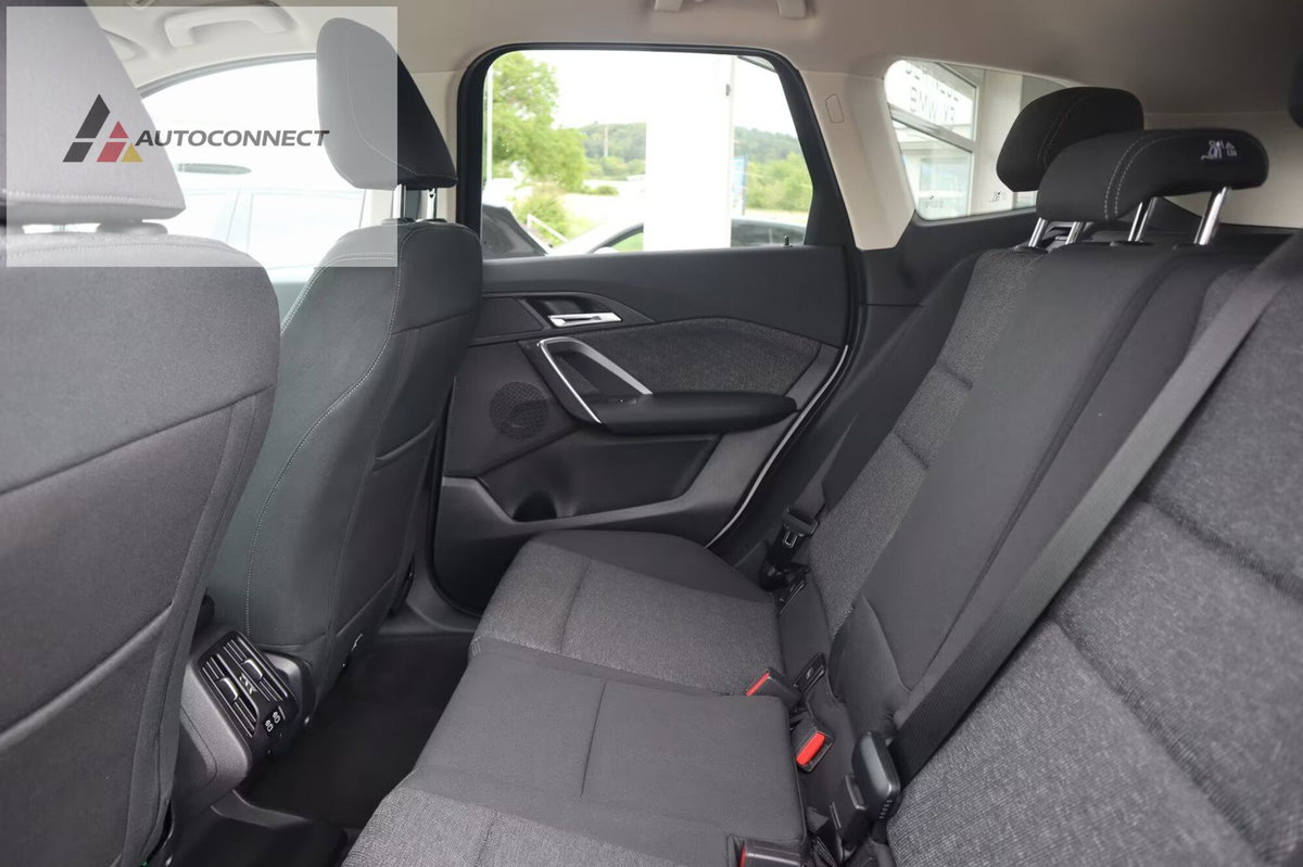 BMW X1 sDrive 18d Edition Essence (6)