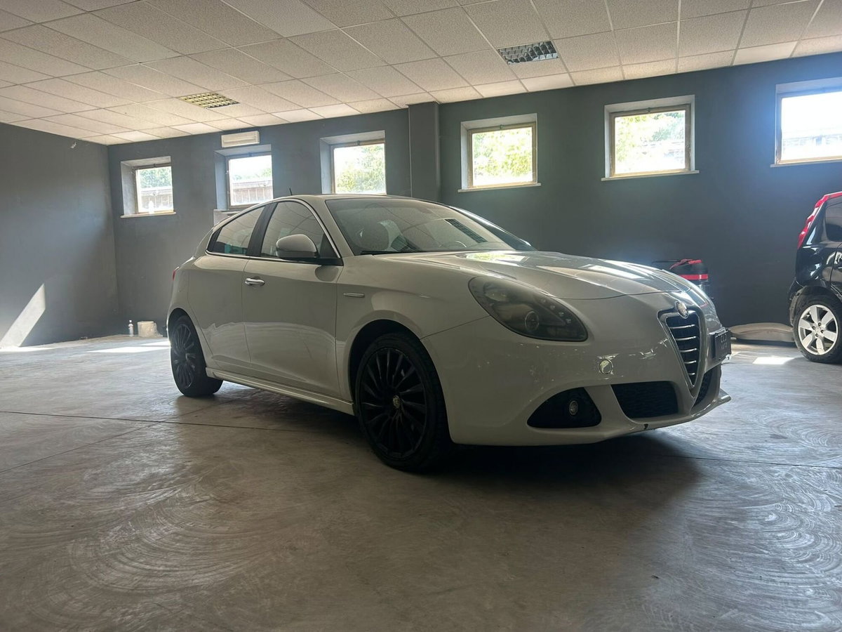 Alfa Romeo Giulietta 2.0 JTDm-2 Exclusive 170cv (2)