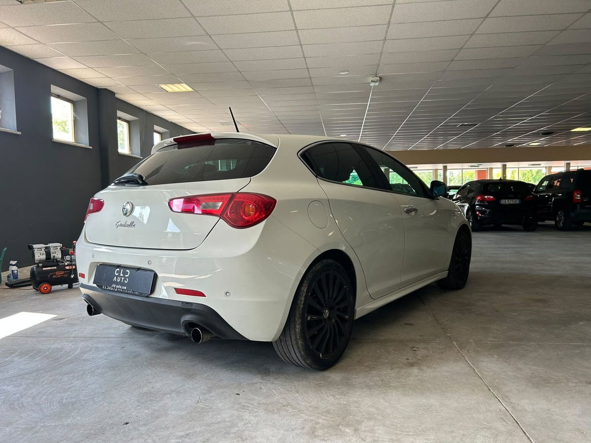 Alfa Romeo Giulietta 2.0 JTDm-2 Exclusive 170cv (3)