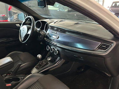 Alfa Romeo Giulietta 2.0 JTDm-2 Exclusive 170cv (8)