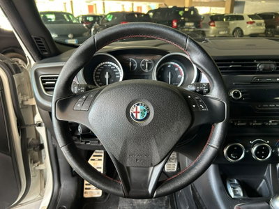 Alfa Romeo Giulietta 2.0 JTDm-2 Exclusive 170cv (9)