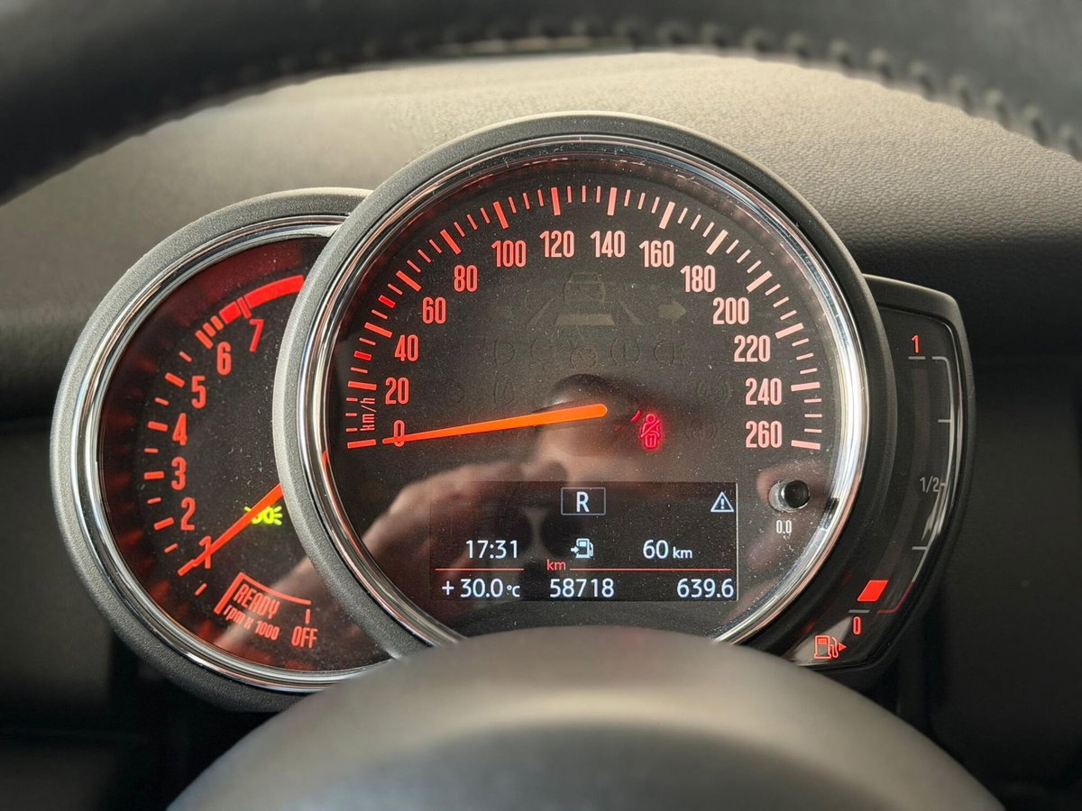 MINI Mini 1.5 One Hype 5 porte (9)