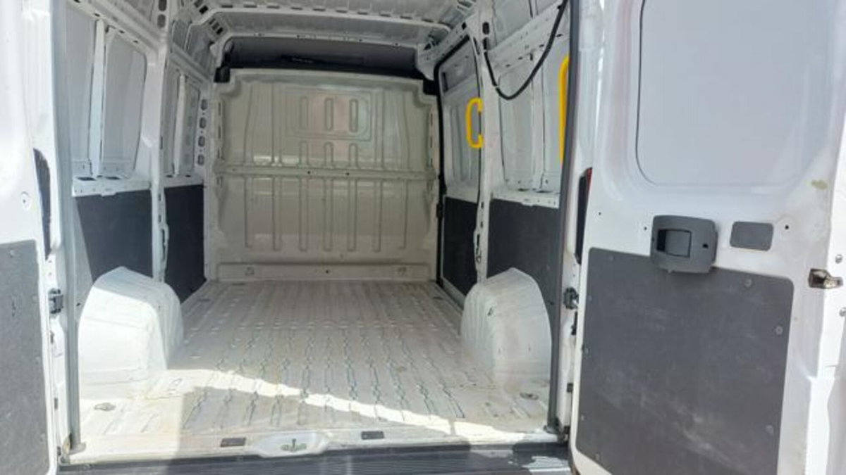 Opel Movano Furgone 35 2.2 BlueHDi 140 S&S PLM-TM Furgone Edition (19)