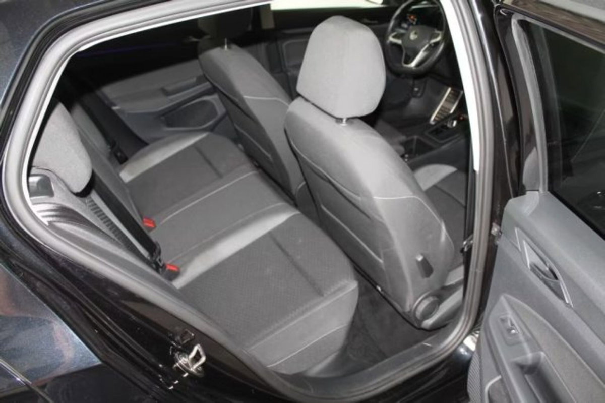 Volkswagen Golf Variant 2.0 TDI 150 CV DSG SCR 4Motion Style (16)