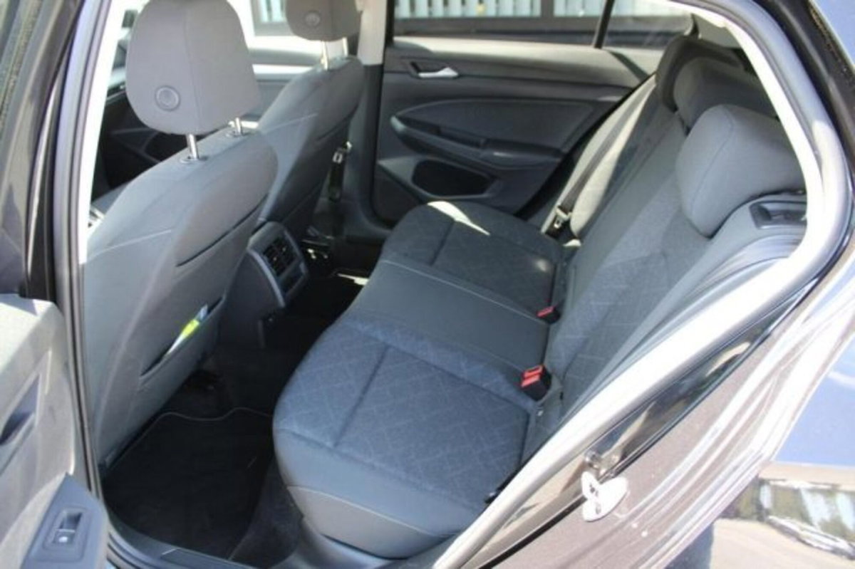 Volkswagen Golf Variant 2.0 TDI SCR DSG Life (15)