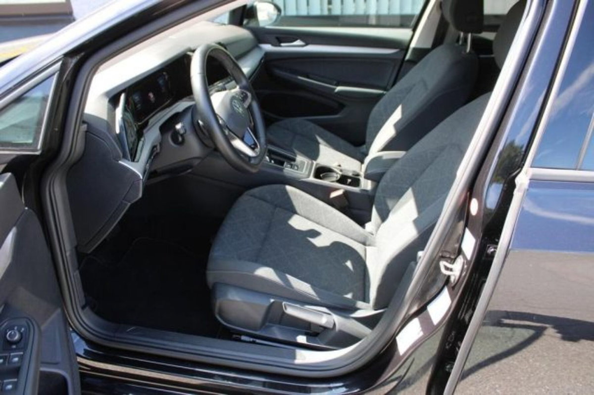 Volkswagen Golf Variant 2.0 TDI SCR DSG Life (18)