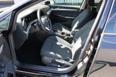 Volkswagen Golf Variant 2.0 TDI SCR DSG Life (18)