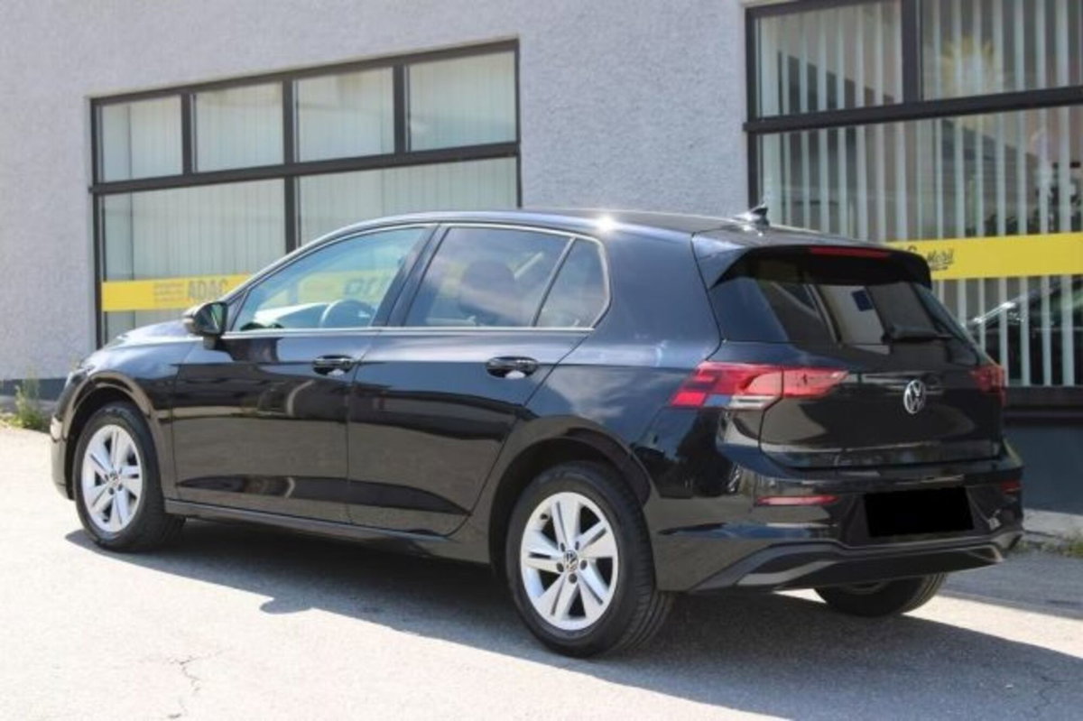 Volkswagen Golf Variant 2.0 TDI SCR DSG Life (4)