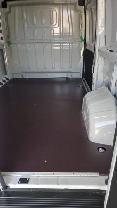 Peugeot Boxer Furgone 335 2.2 BlueHDi 140 S&S PM-TM Furgone Vetrato (11)