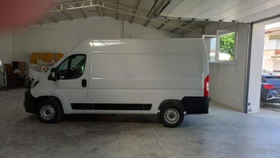 Peugeot Boxer Furgone 335 2.2 BlueHDi 140 S&S PM-TM Furgone Vetrato (2)