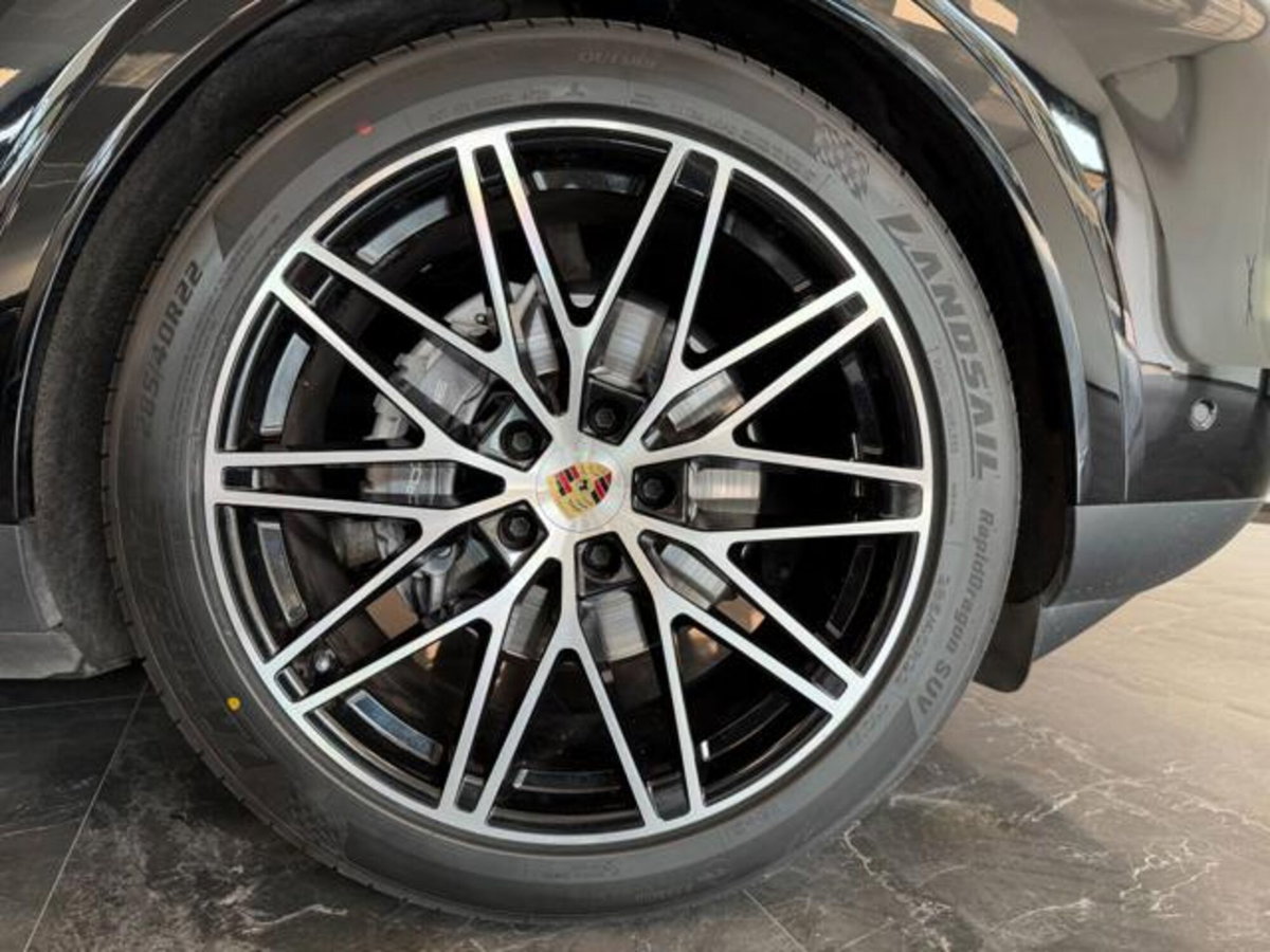 Porsche Cayenne Coupé 3.0 tiptronic (18)