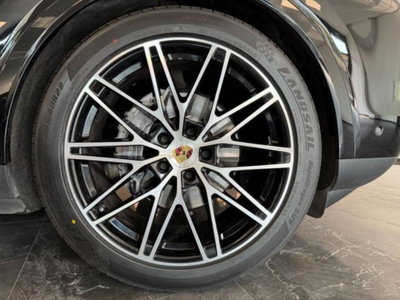 Porsche Cayenne Coupé 3.0 tiptronic (18)