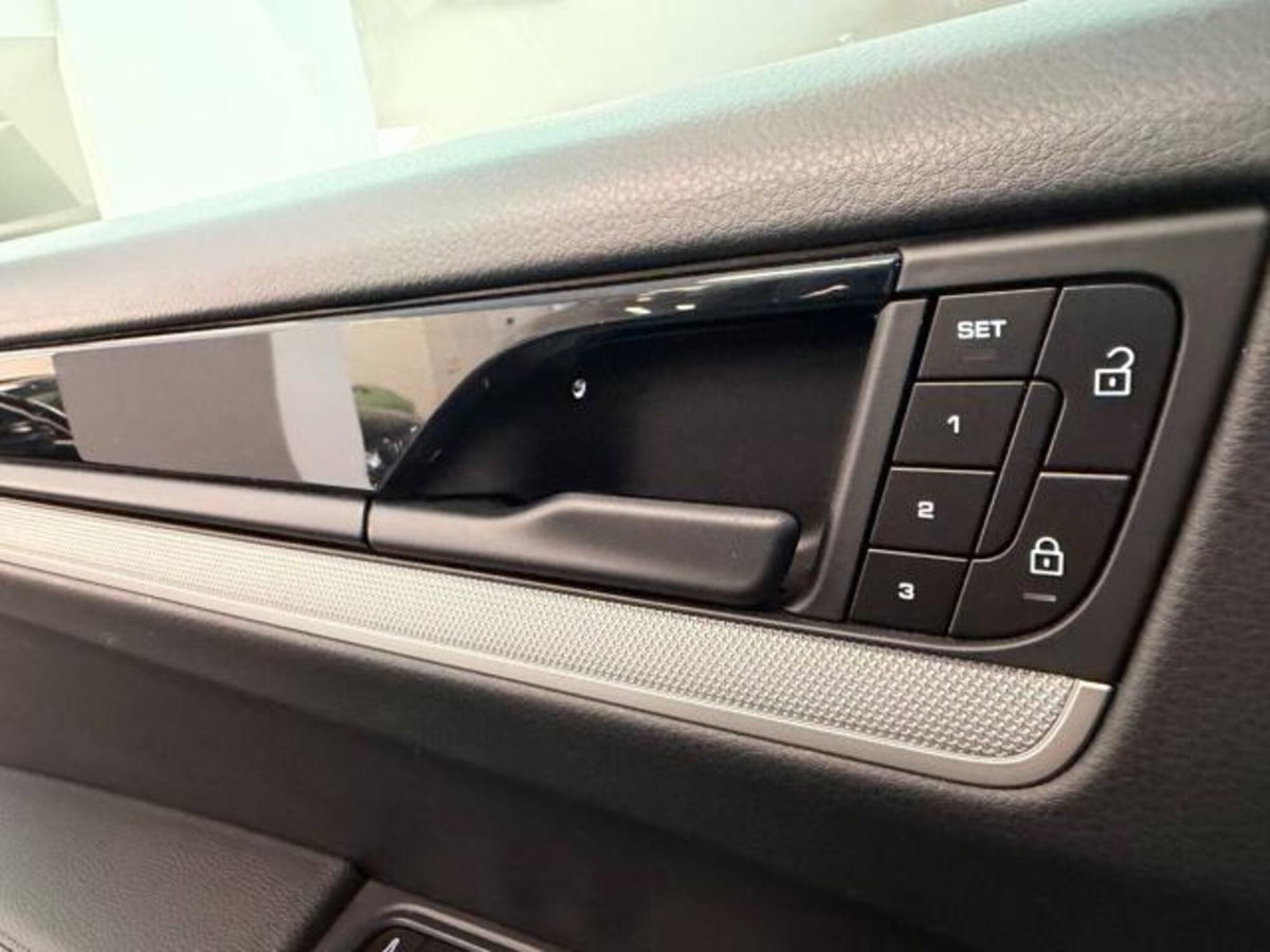 Porsche Cayenne Coupé 3.0 tiptronic (20)
